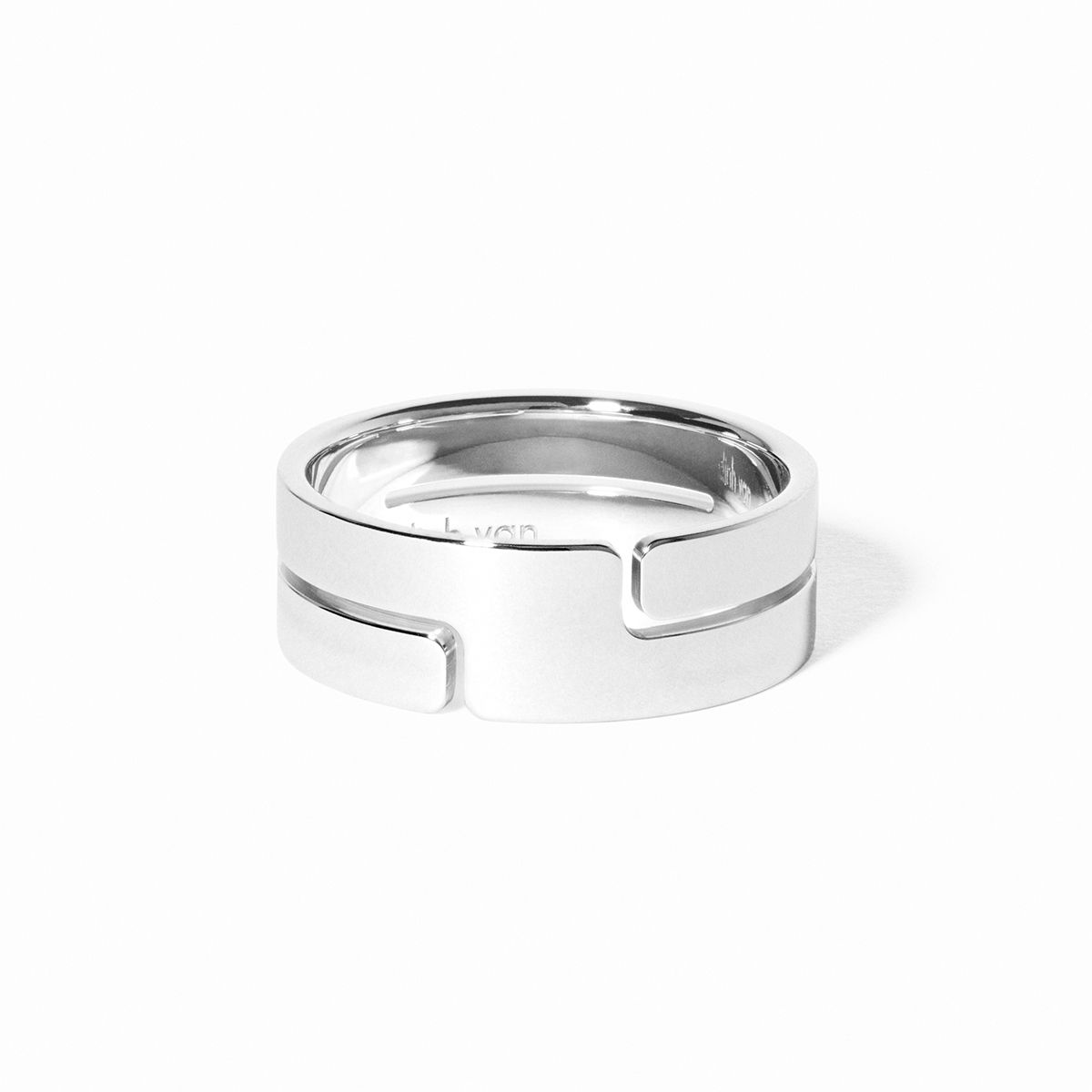  Bague Seventies moyen modèle