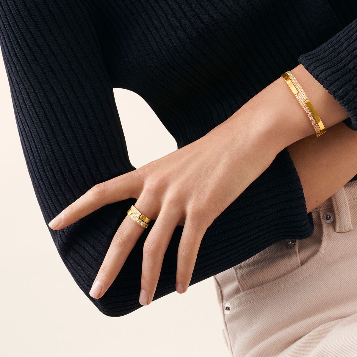 Bague Seventies moyen modèle