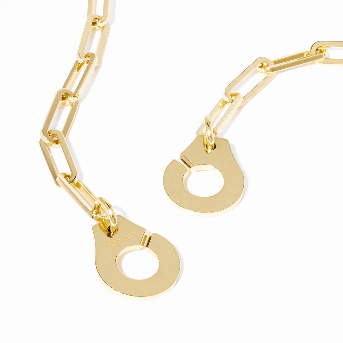 Menottes dinh van R12 necklace 