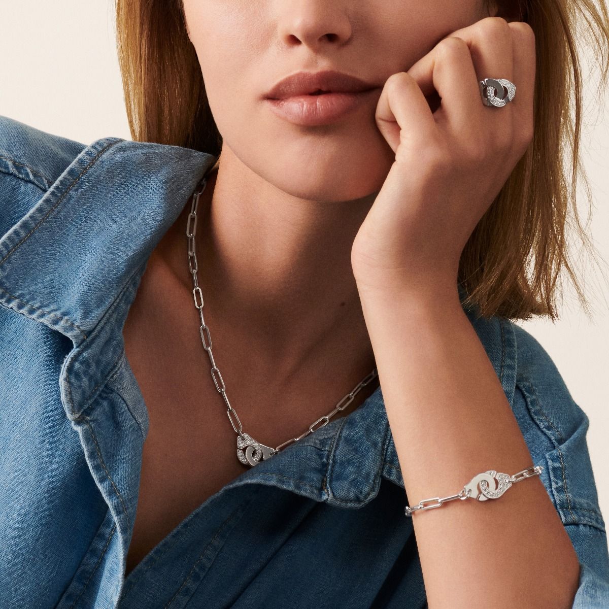 Menottes dinh van R12 necklace 